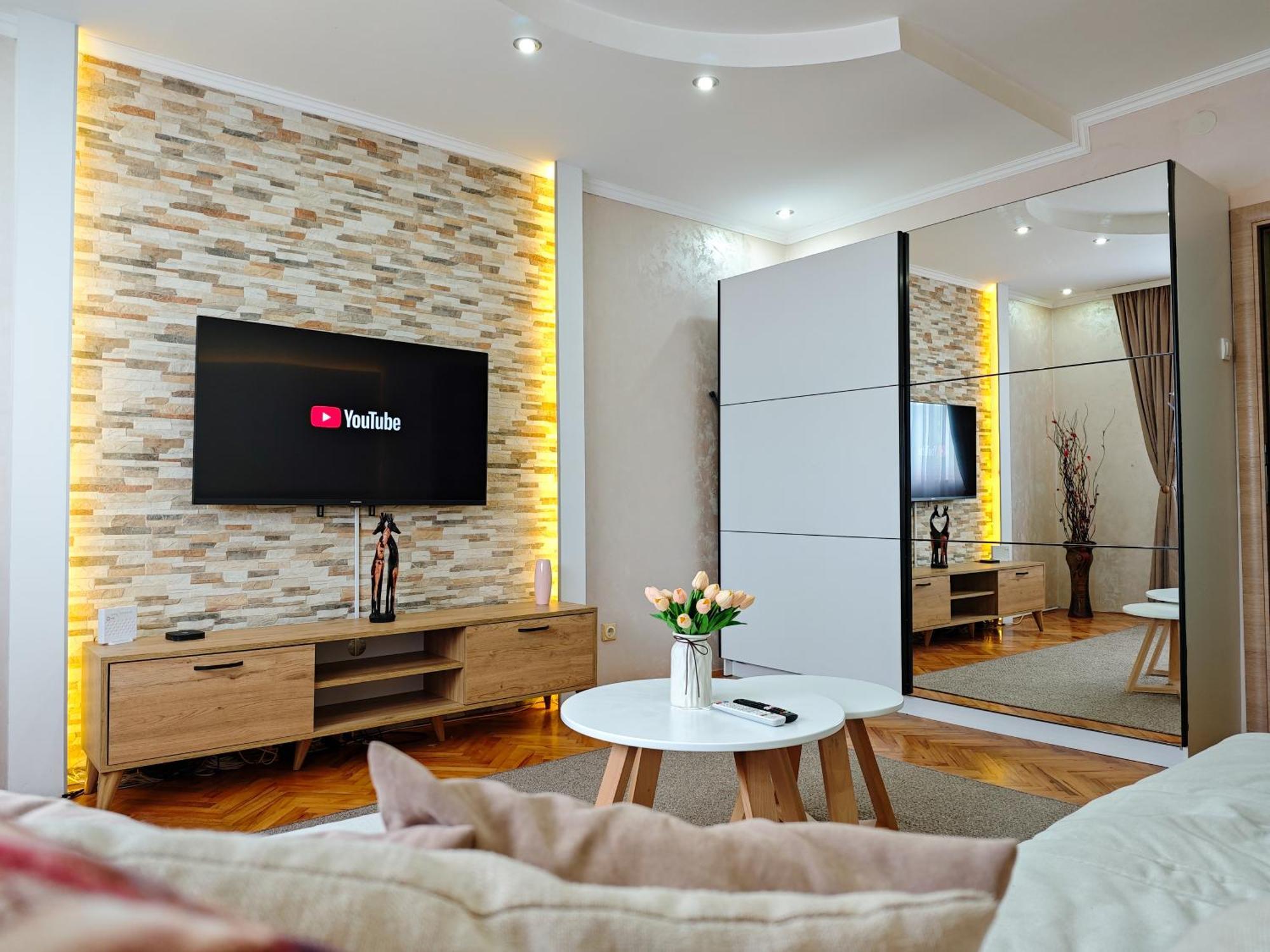Apartman Julija Доні-Мілановац Екстер'єр фото
