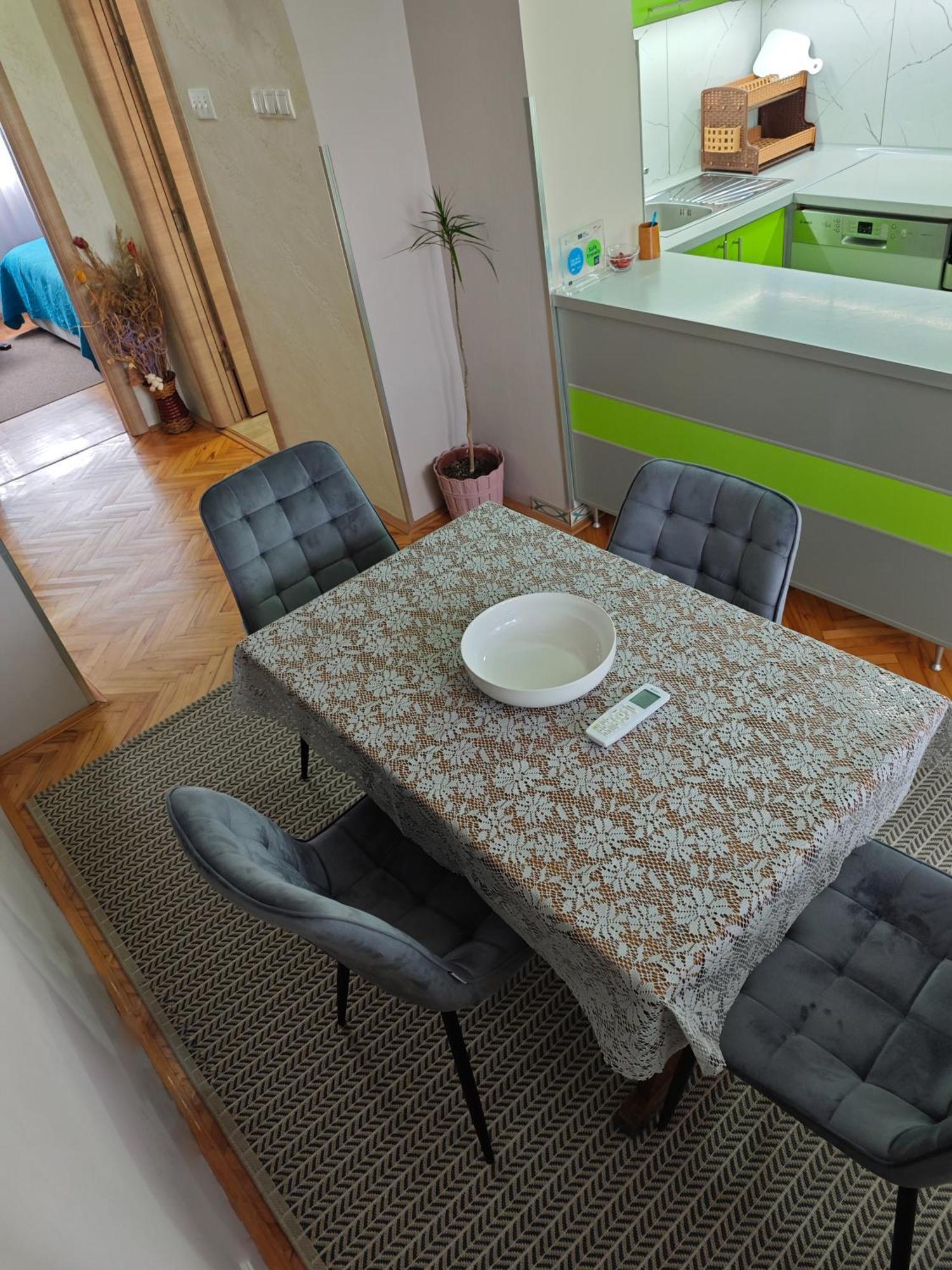 Apartman Julija Доні-Мілановац Екстер'єр фото
