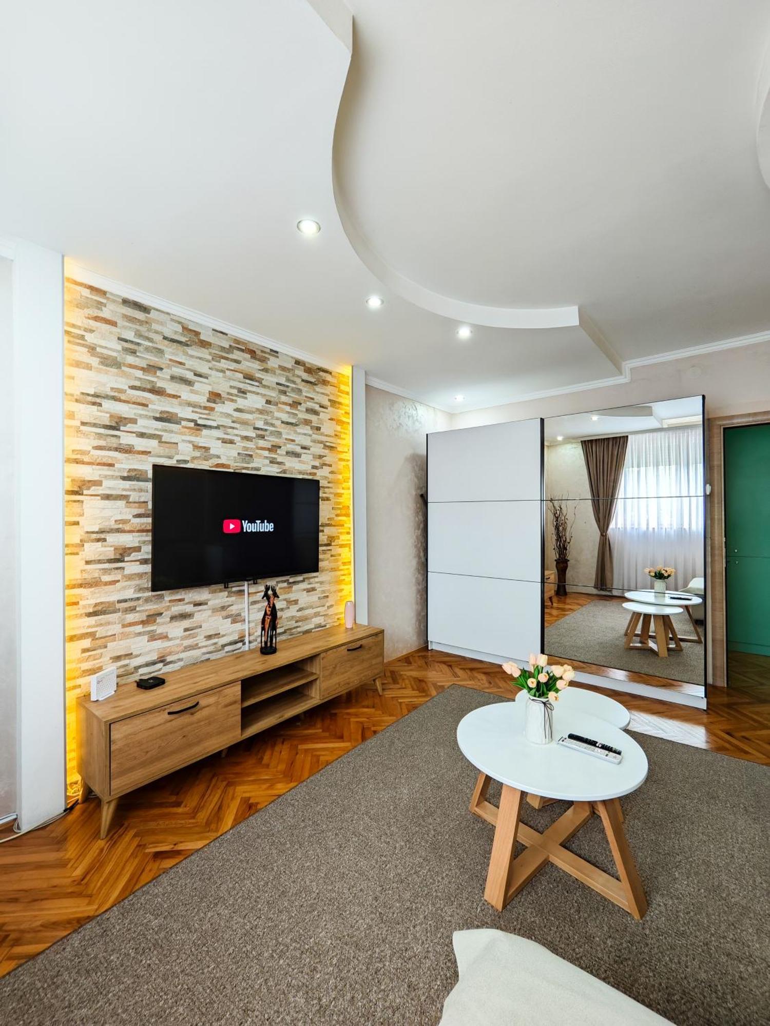 Apartman Julija Доні-Мілановац Екстер'єр фото