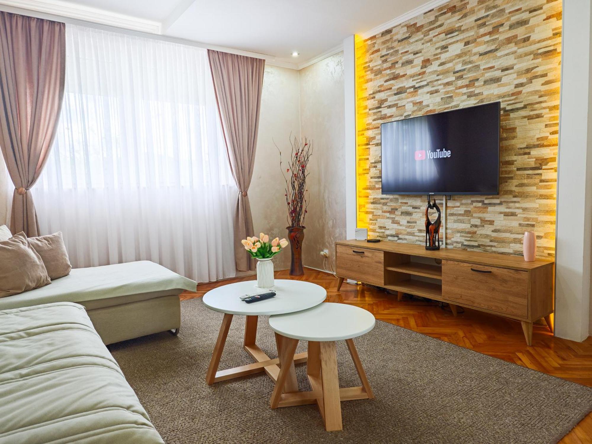 Apartman Julija Доні-Мілановац Екстер'єр фото