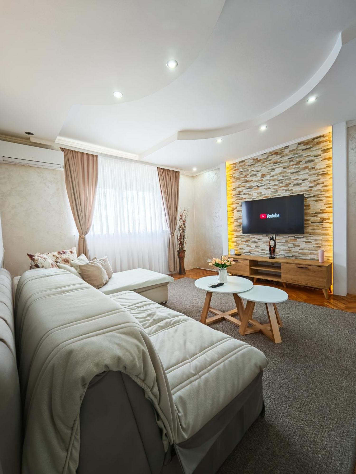 Apartman Julija Доні-Мілановац Екстер'єр фото